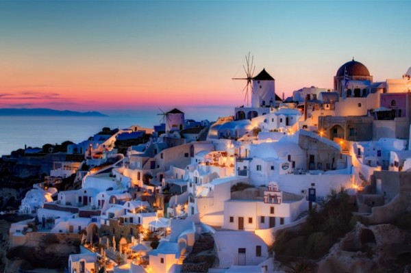 santorini Педро Сжекели