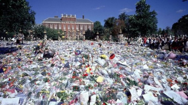 Kensington Palace was the focus for public tributes to "the people's princess" in 1997
